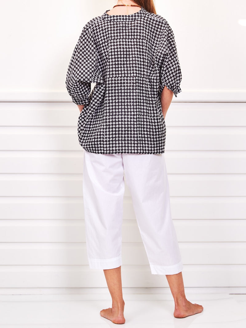 Buttondown Smock Top - black quatrefoil